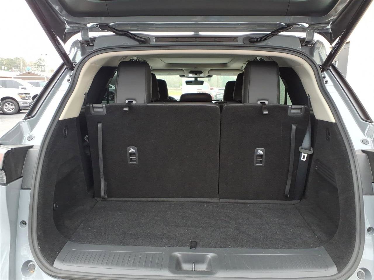 Used 2026 INFINITI QX60 Luxe w/ Cargo Package image 5