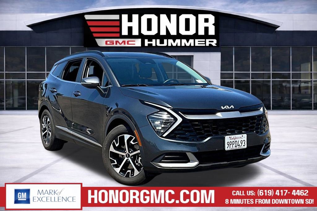 Used 2025 Kia Sportage EX w/ Premium Package image 1