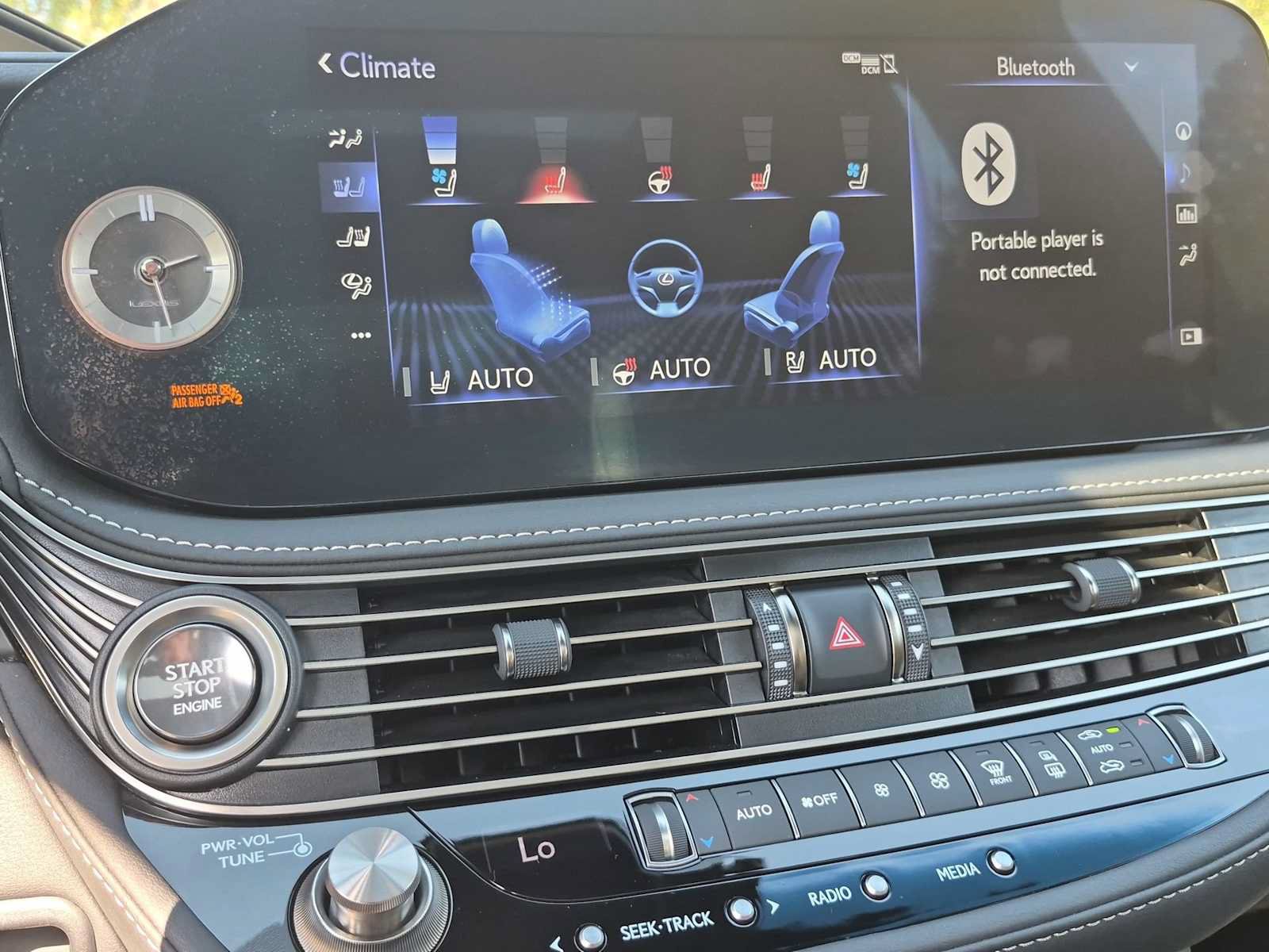 Used 2021 Lexus LS 500 AWD w/ Interior Upgrade Package image 28