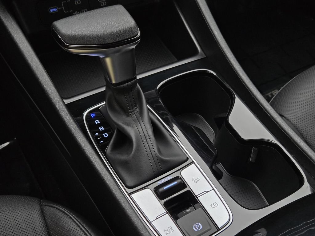 Used 2025 Hyundai Santa Cruz SEL FWD image 15
