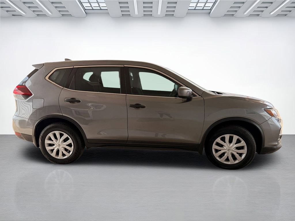 Used 2020 Nissan Rogue S FWD image 3