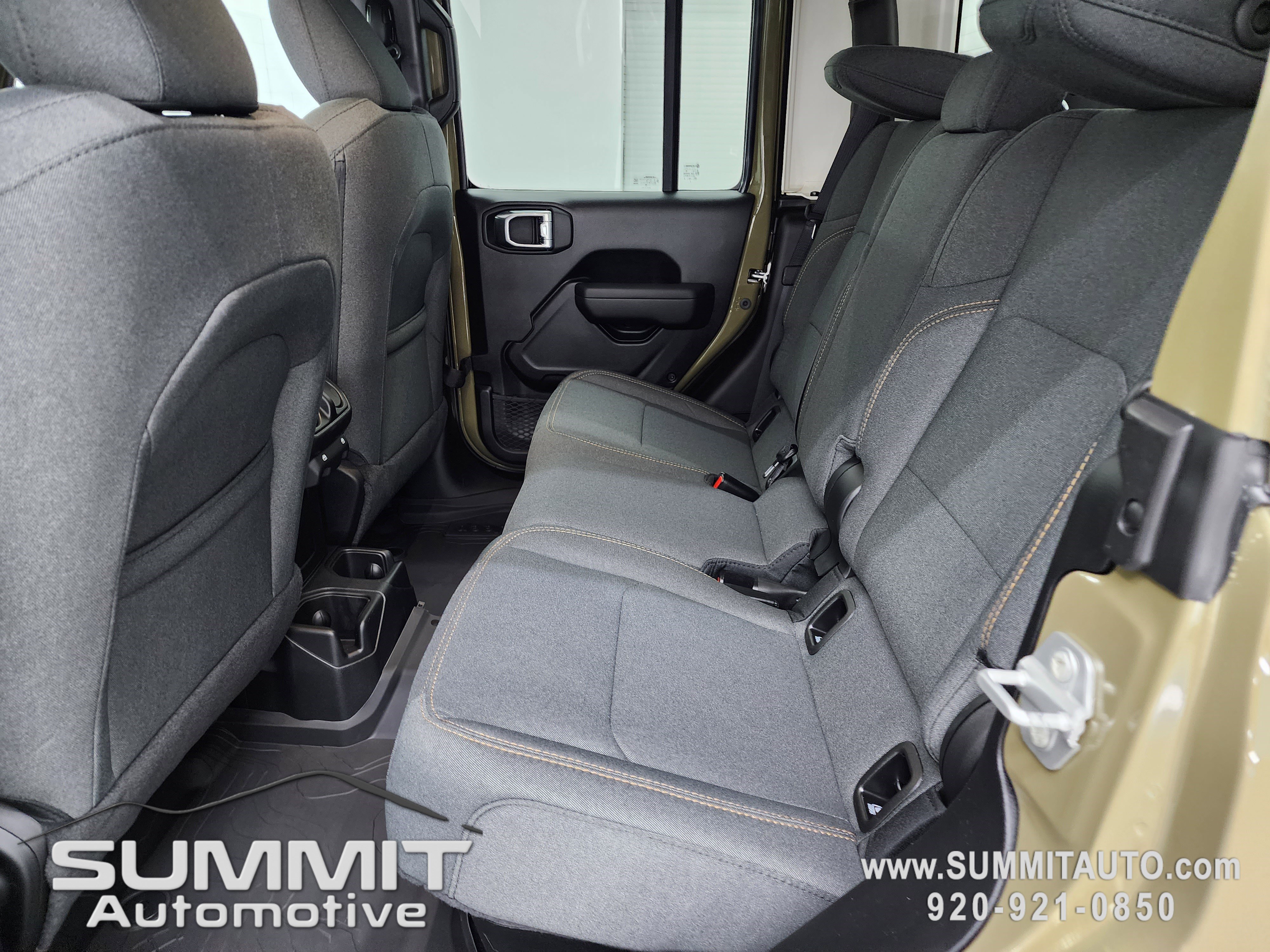 New 2026 Jeep Gladiator Sport image 9