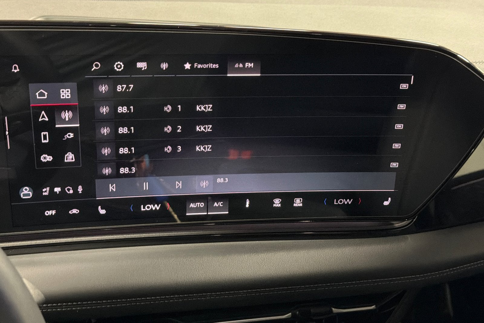 Used 2025 Audi A6 e-tron Premium RWD image 16