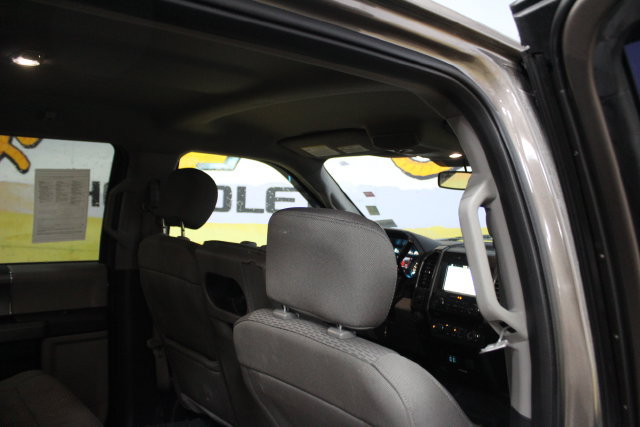 Used 2018 Ford F150 XLT w/ Equipment Group 302A Luxury AWD/4WD image 10