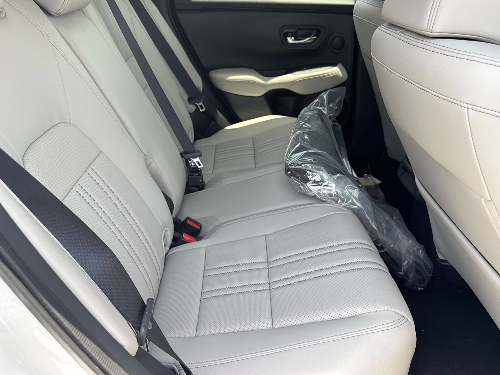 New 2026 Honda HR-V EX-L image 8