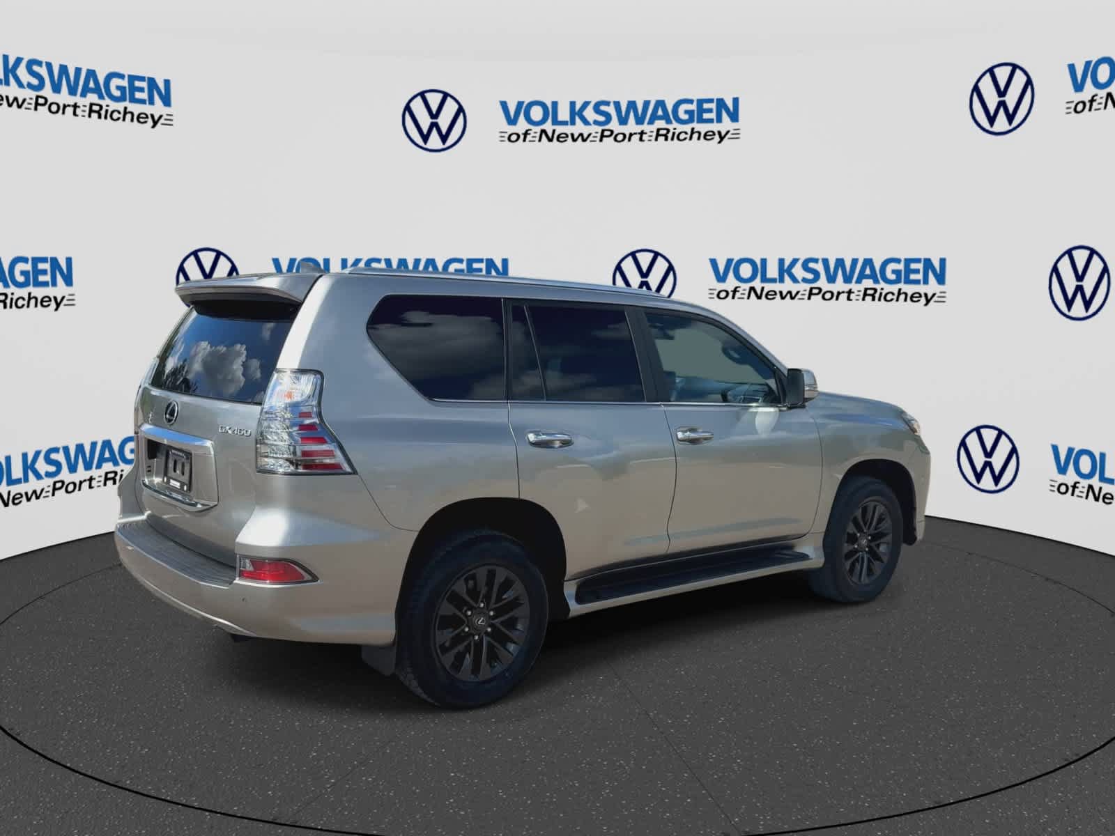 Used 2023 Lexus GX 460 Premium w/ Premium Package AWD/4WD image 8