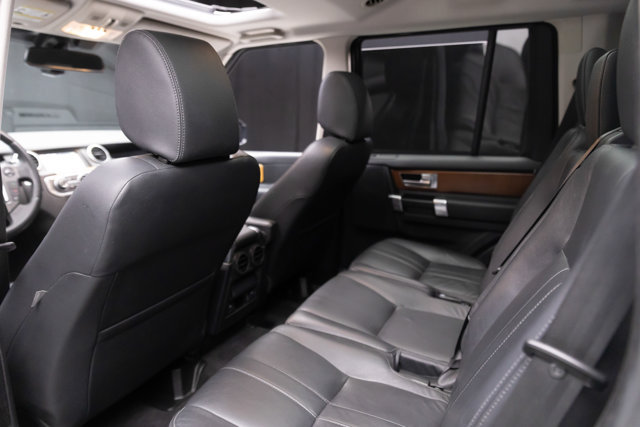 Used 2016 Land Rover LR4 HSE AWD/4WD image 48