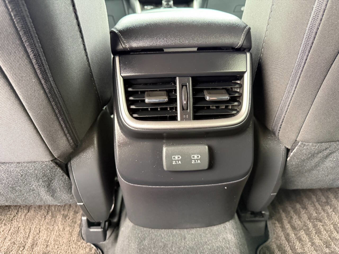 Used 2022 Subaru Outback Premium image 27