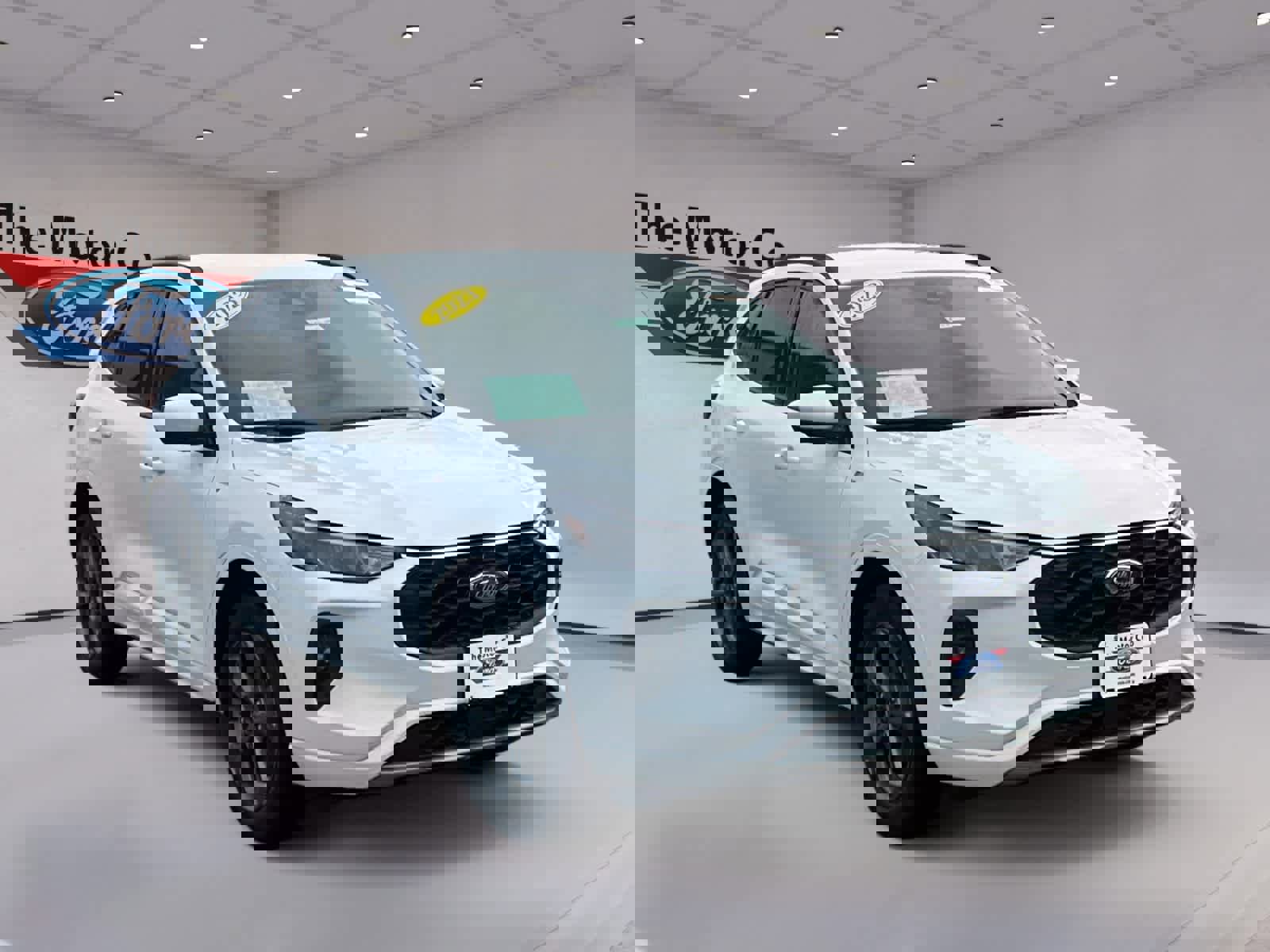 Certified 2023 Ford Escape ST-Line Select w/ Tech Pack #2 image 3