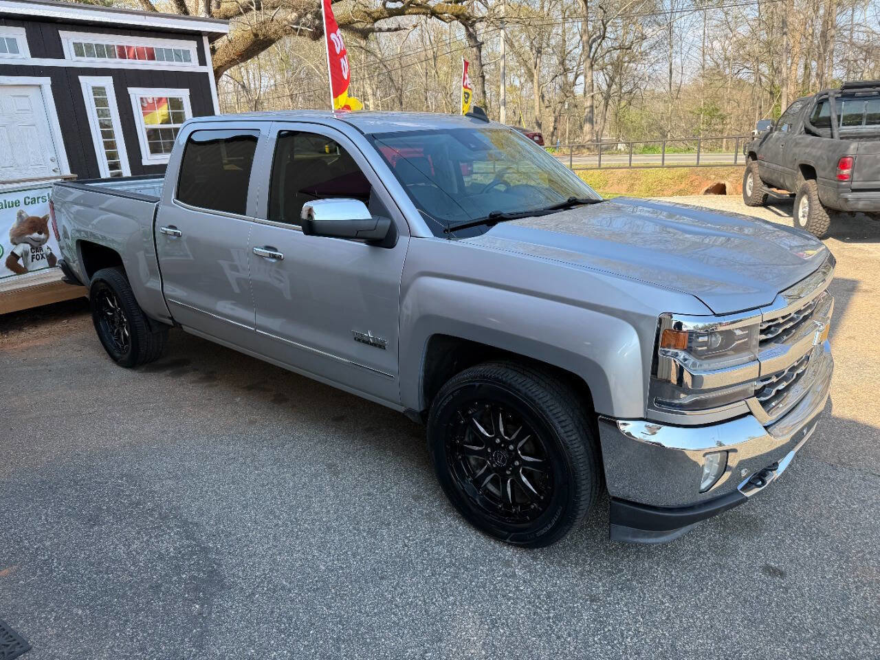 Used 2017 Chevrolet Silverado 1500 LTZ w/ Texas Edition RWD image 4