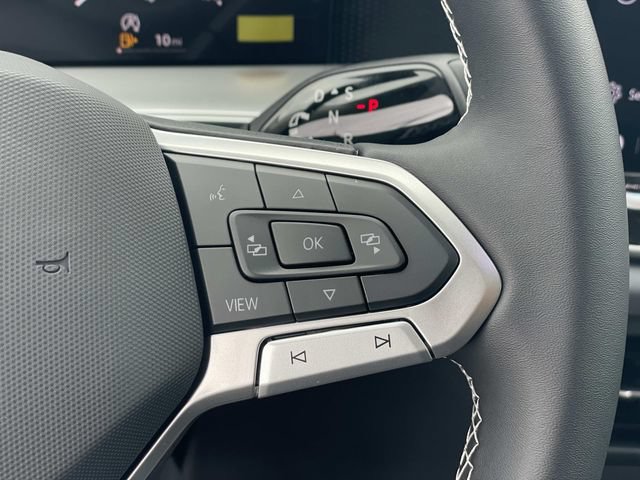 New 2026 Volkswagen Tiguan SE FWD image 9