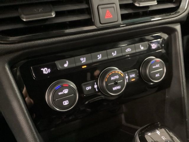 Certified 2023 Volkswagen Taos SEL image 14