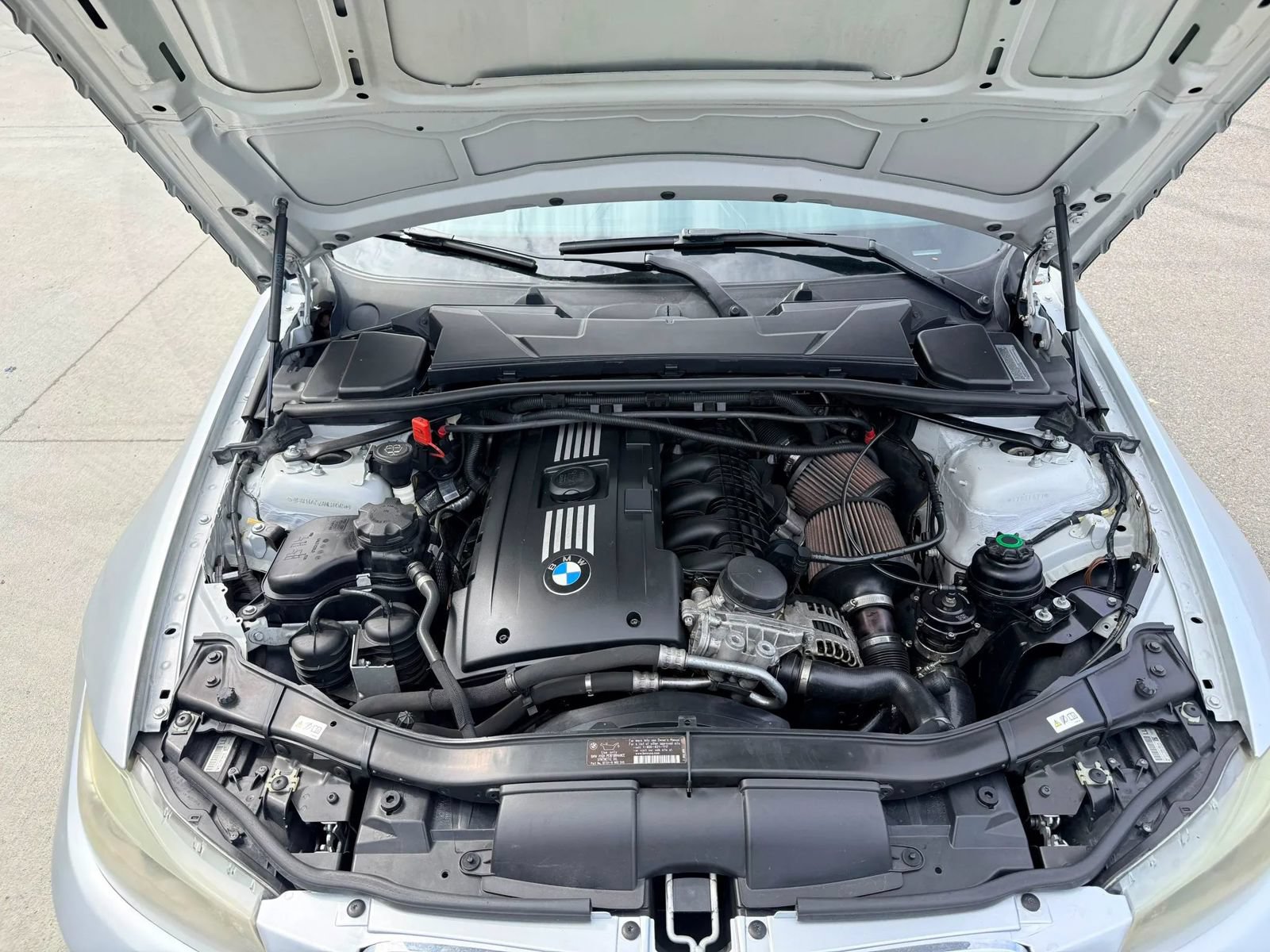 Used 2010 BMW 335i Sedan RWD image 16