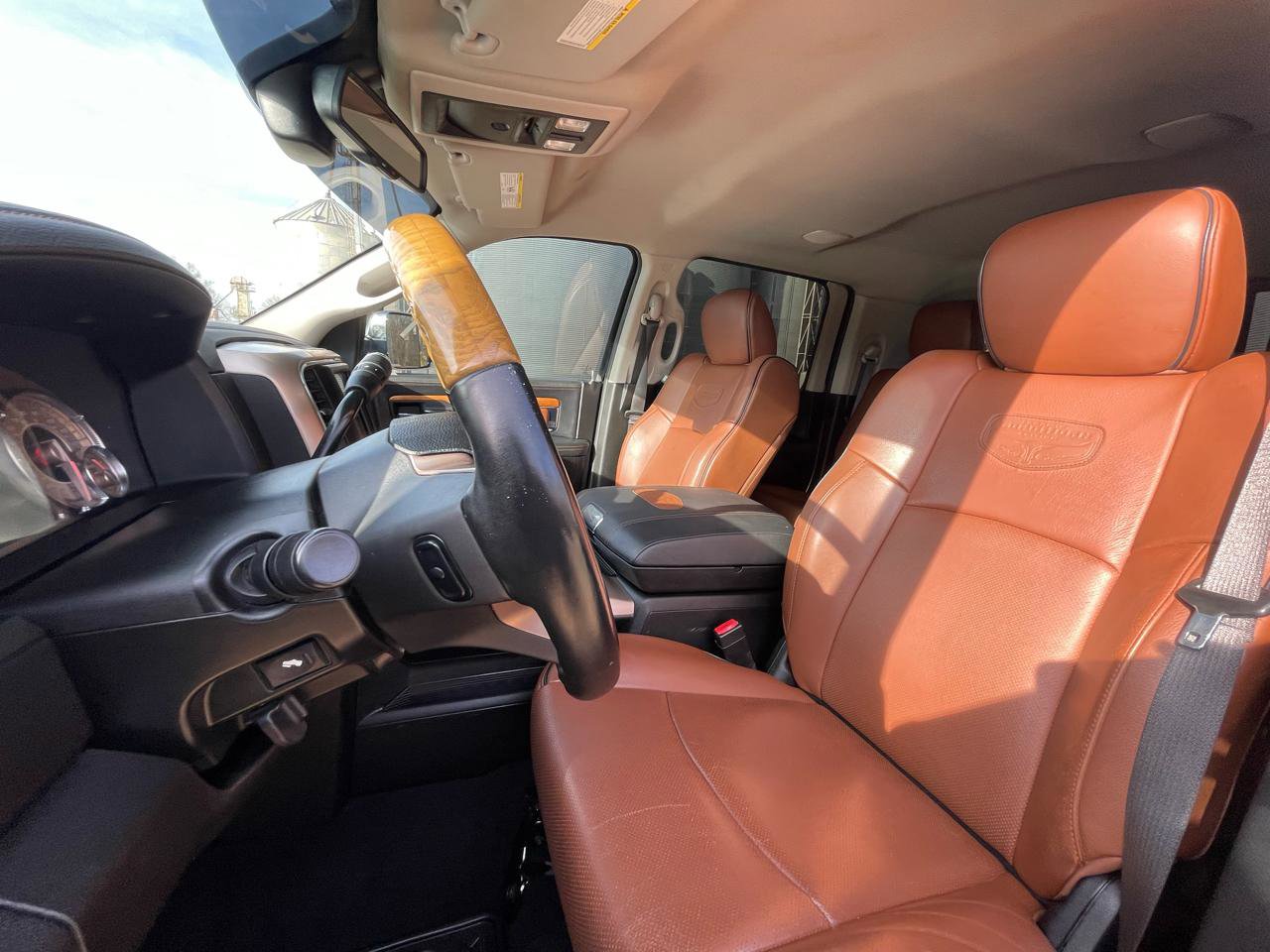 Used 2018 RAM 3500 Laramie Longhorn AWD/4WD image 9