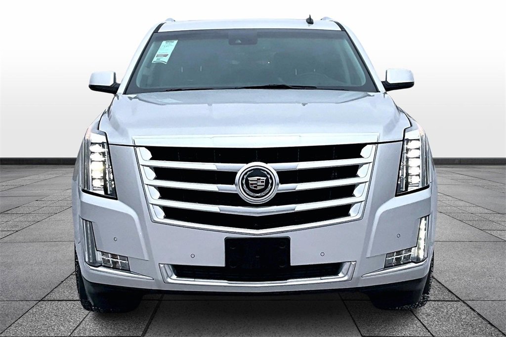 Used 2015 Cadillac Escalade ESV Premium image 3