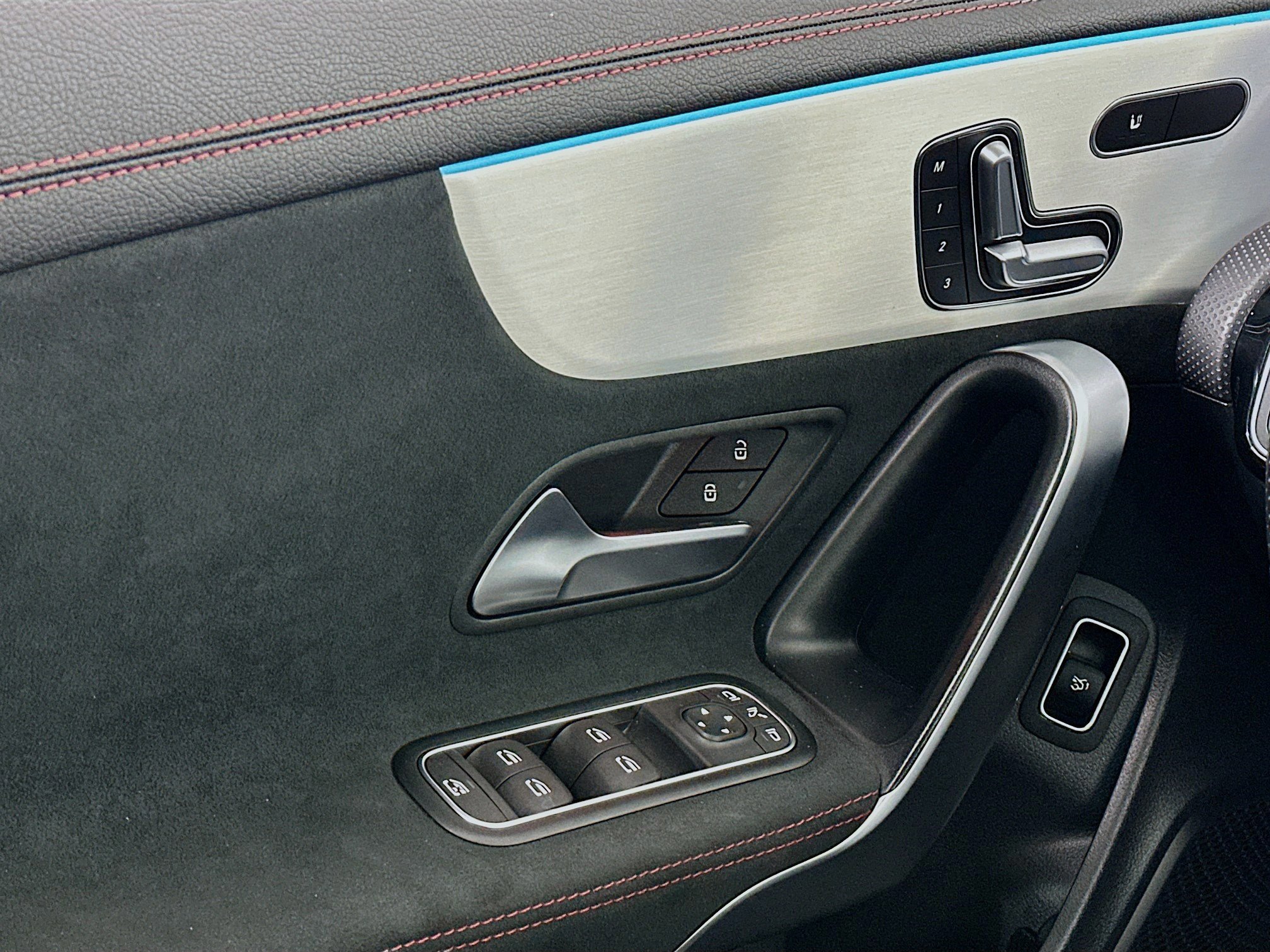 Used 2023 Mercedes-Benz CLA 35 AMG 4MATIC w/ Exterior Lighting Package image 15