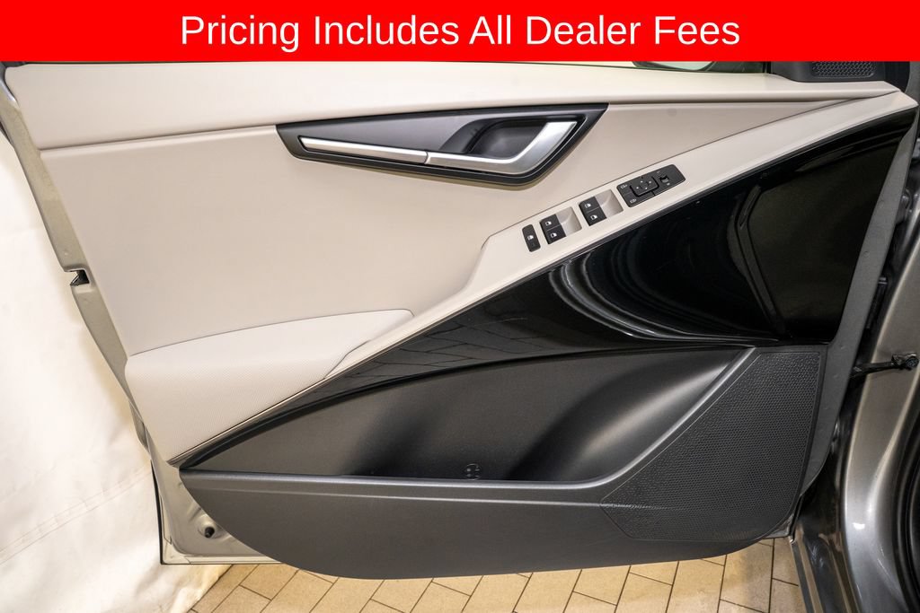 Certified 2023 Kia Niro Wind w/ Wind Preserve Package FWD image 13