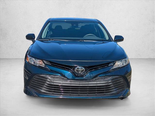 Used 2020 Toyota Camry LE image 2