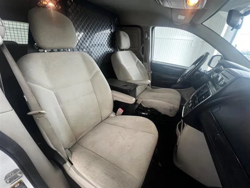 Used 2014 RAM C/V Tradesman FWD image 14