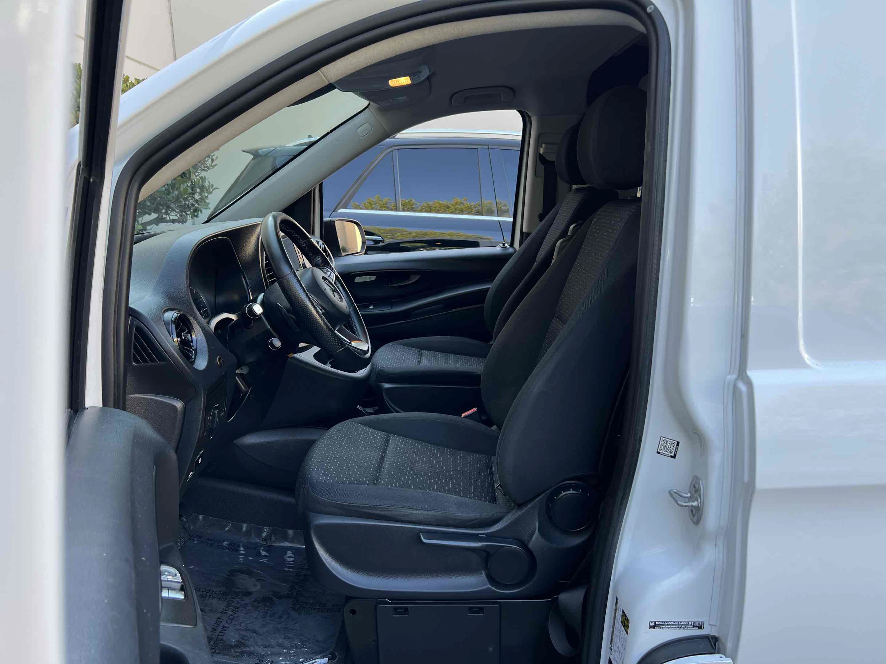 Used 2022 Mercedes-Benz Metris image 28