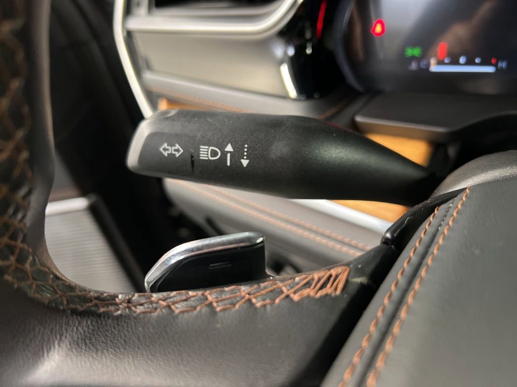 Used 2023 Jeep Grand Cherokee Summit AWD/4WD image 19
