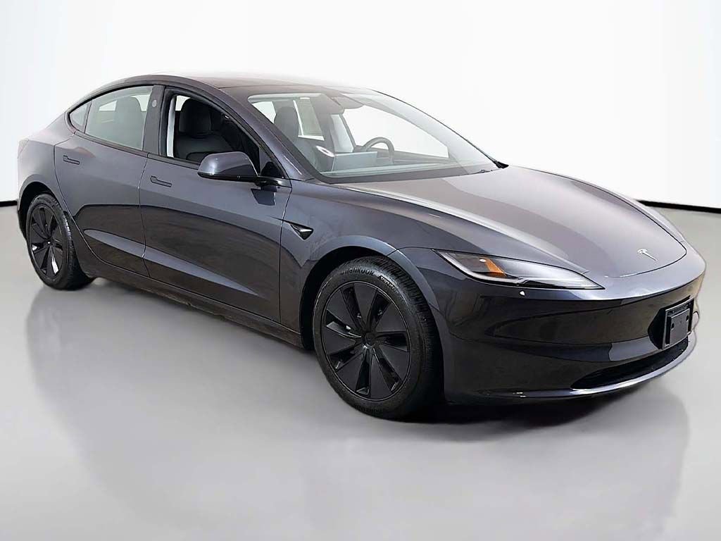 Used 2025 Tesla Model 3 Long Range image 2