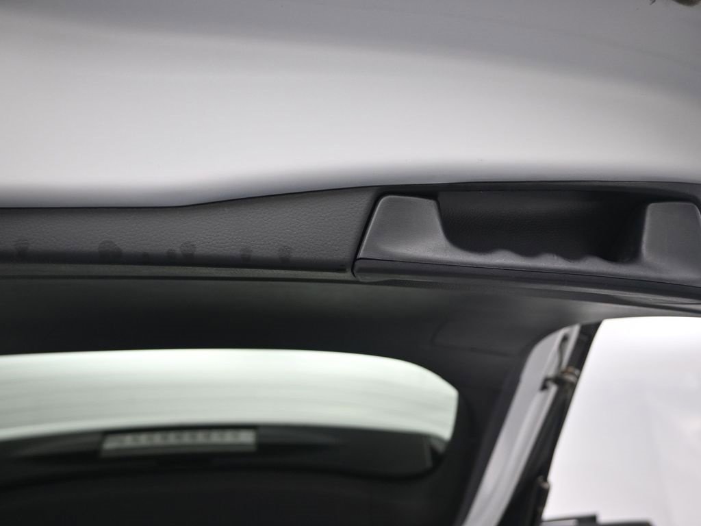 Used 2025 Toyota RAV4 LE image 17