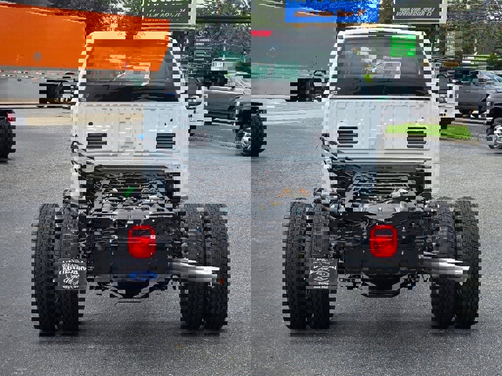 New 2026 Ford F350 XL w/ XL Chrome Package image 24