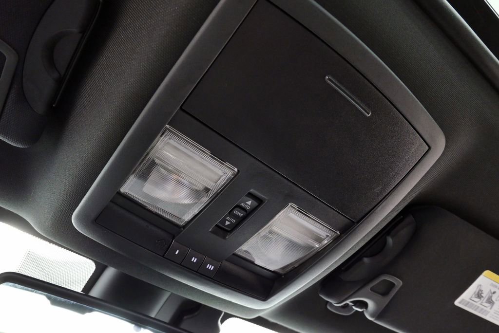 Used 2019 Dodge Challenger SRT Hellcat Redeye image 29