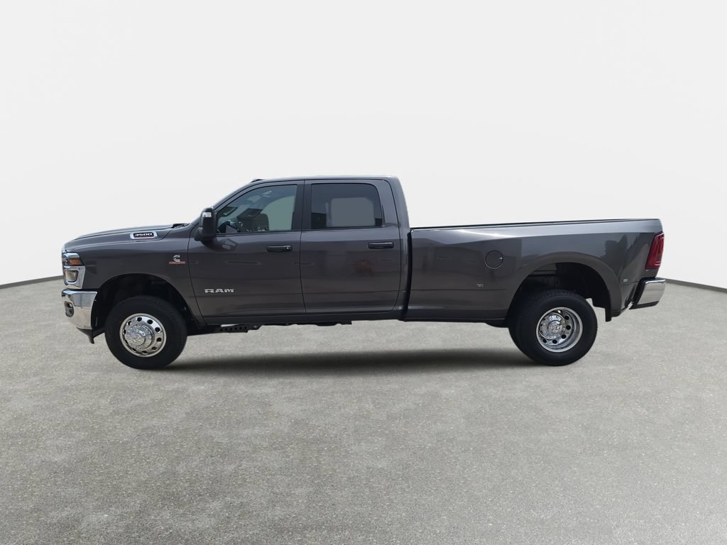 New 2026 RAM 3500 Big Horn AWD/4WD image 8