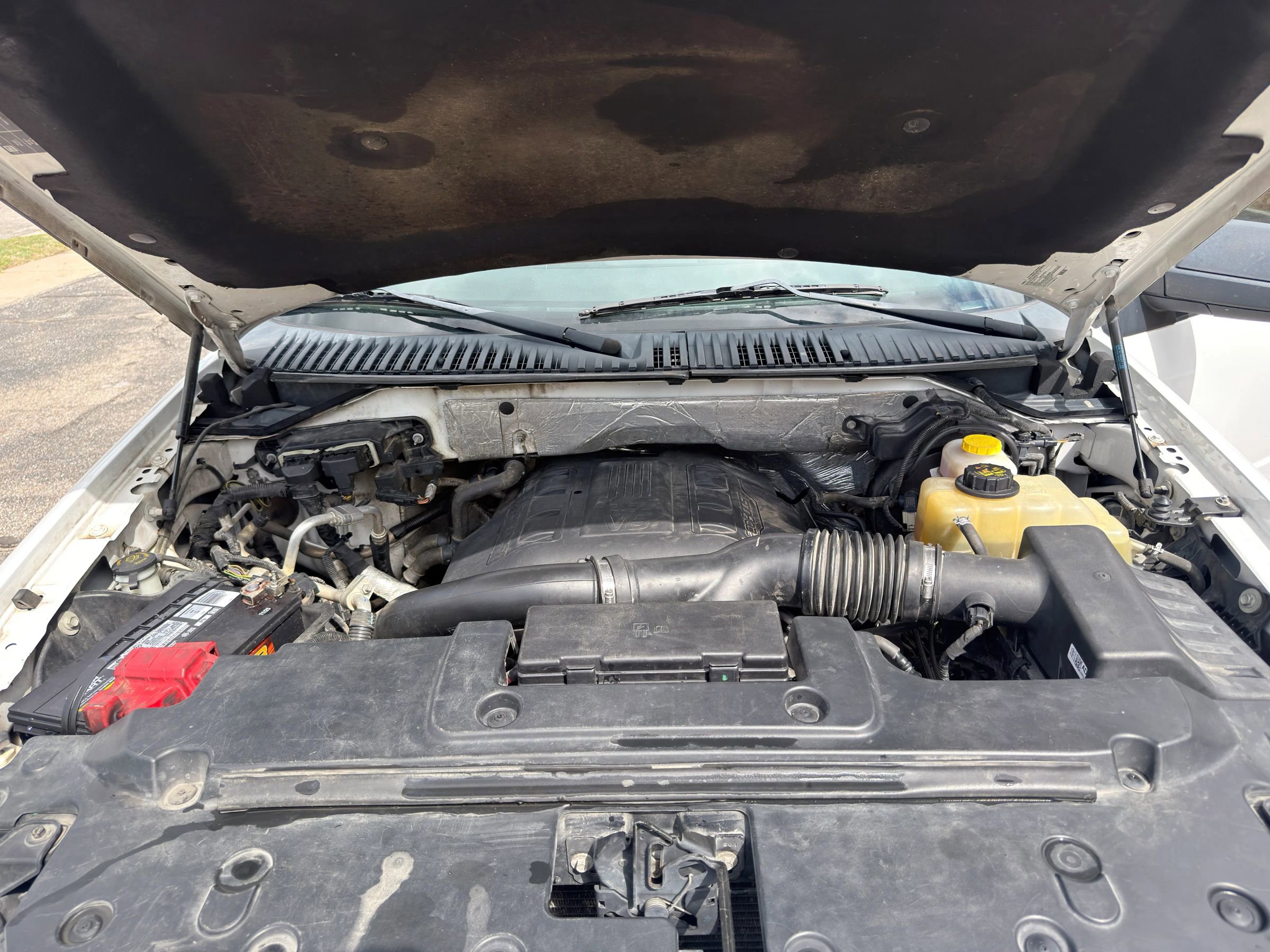 Used 2017 Ford Expedition EL XLT w/ Equipment Group 202A AWD/4WD image 31