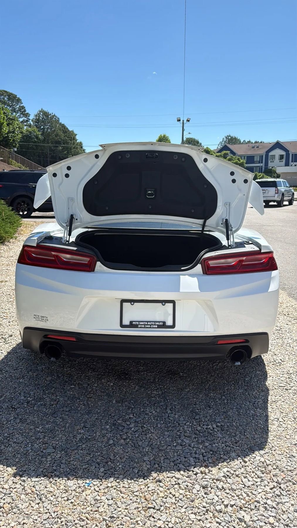 Used 2017 Chevrolet Camaro LT RWD image 9