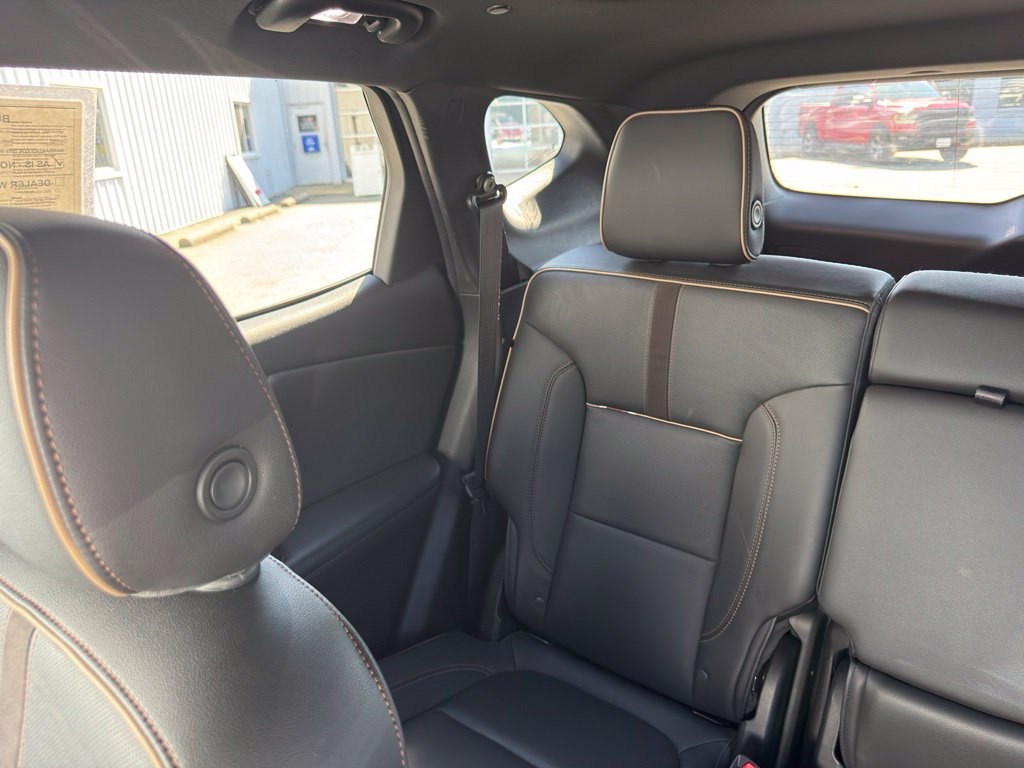 Used 2019 Chevrolet Blazer Premier w/ Sun and Wheels Package AWD/4WD image 11