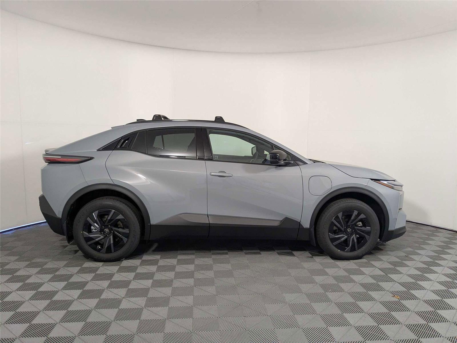 New 2026 Toyota C-HR AWD/4WD image 5