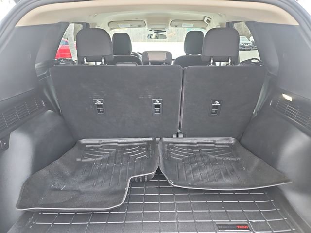 Used 2020 Ford Escape SE image 25