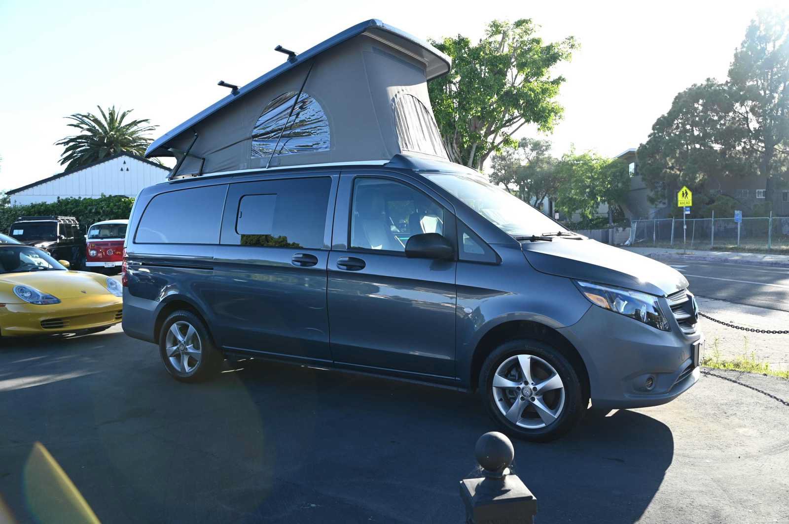 Used 2018 Mercedes-Benz Metris image 3