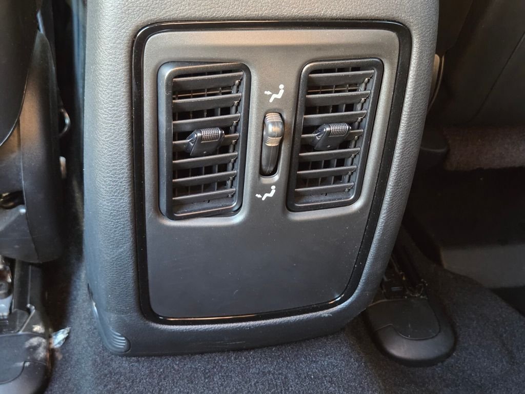 Used 2025 Dodge Durango R/T AWD/4WD image 16