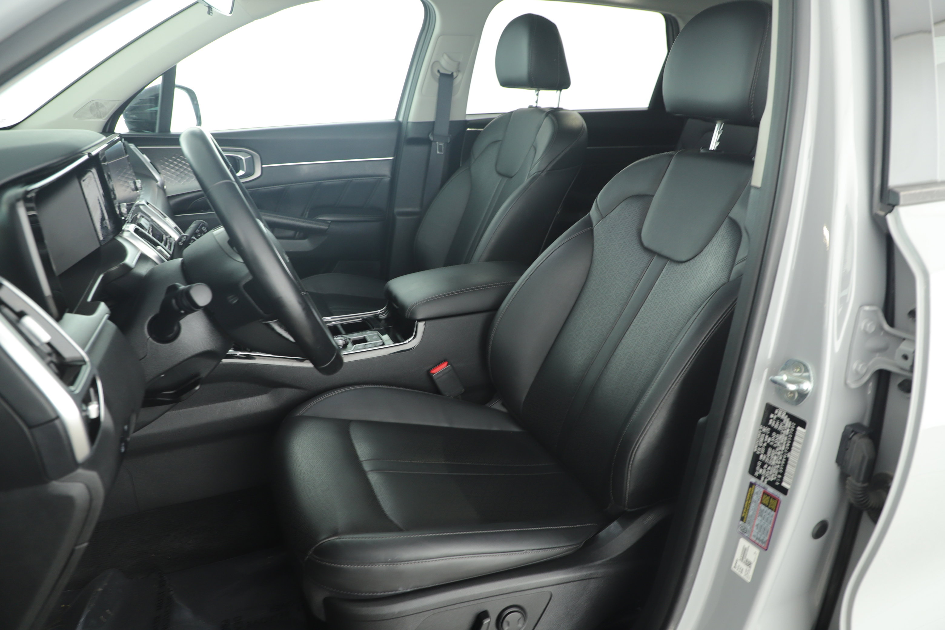 Used 2022 Kia Sorento SX image 11