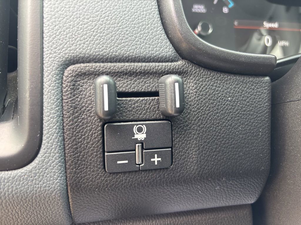 Used 2022 Chevrolet Colorado Z71 AWD/4WD image 19