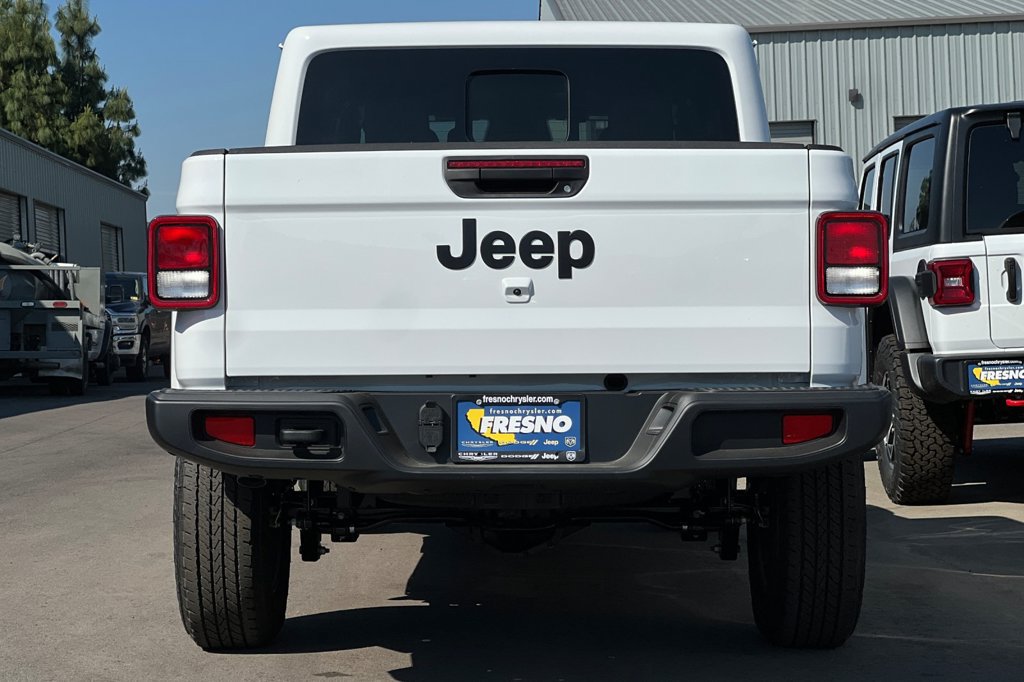 New 2026 Jeep Gladiator Sport AWD/4WD image 5