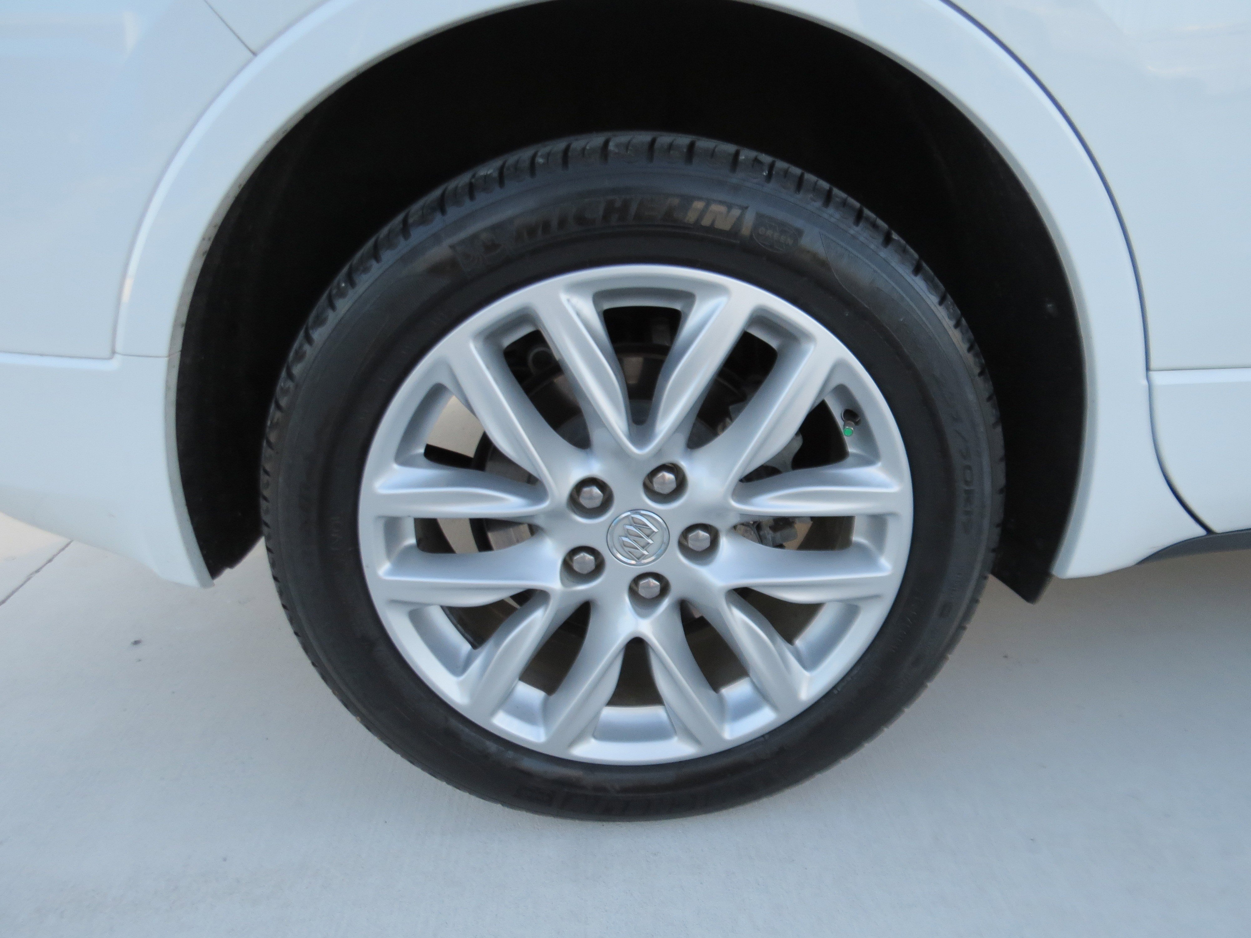 Certified 2020 Buick Envision Premium w/ Driver Confidence Package image 10