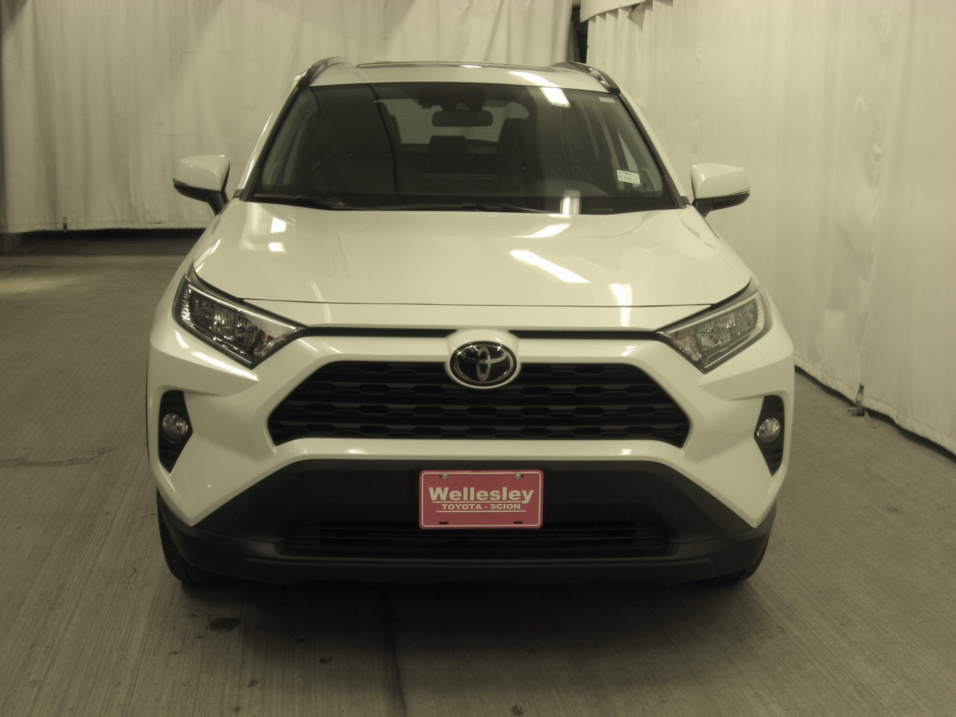 Certified 2021 Toyota RAV4 XLE Premium image 4