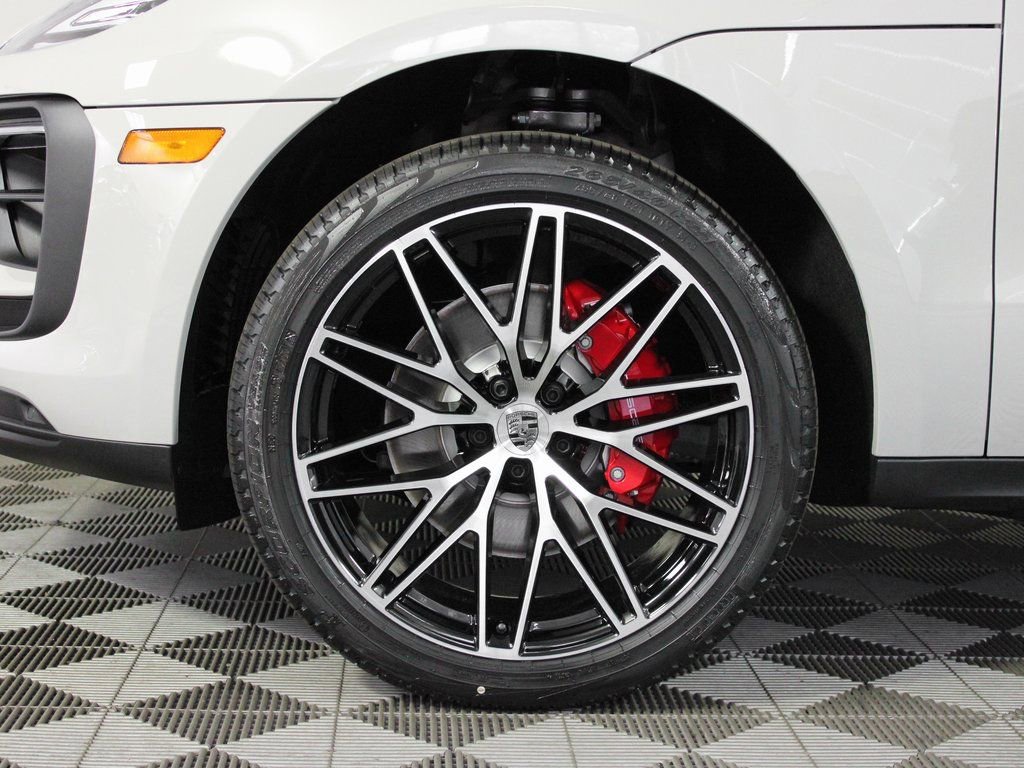 Certified 2026 Porsche Macan S image 38