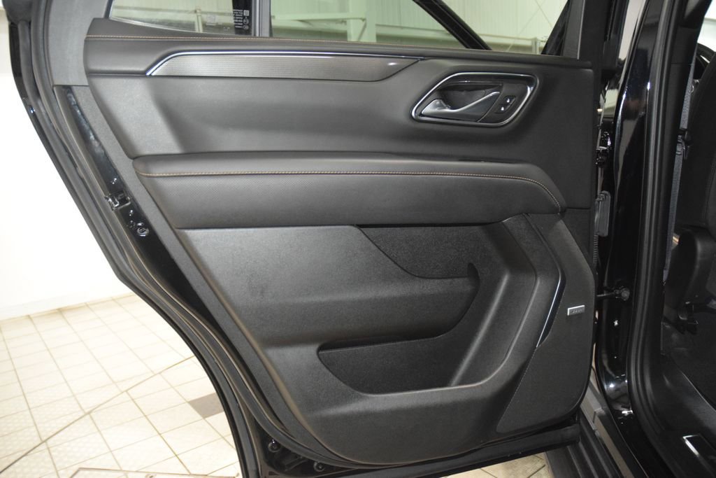 Used 2024 GMC Yukon AT4 AWD/4WD image 48