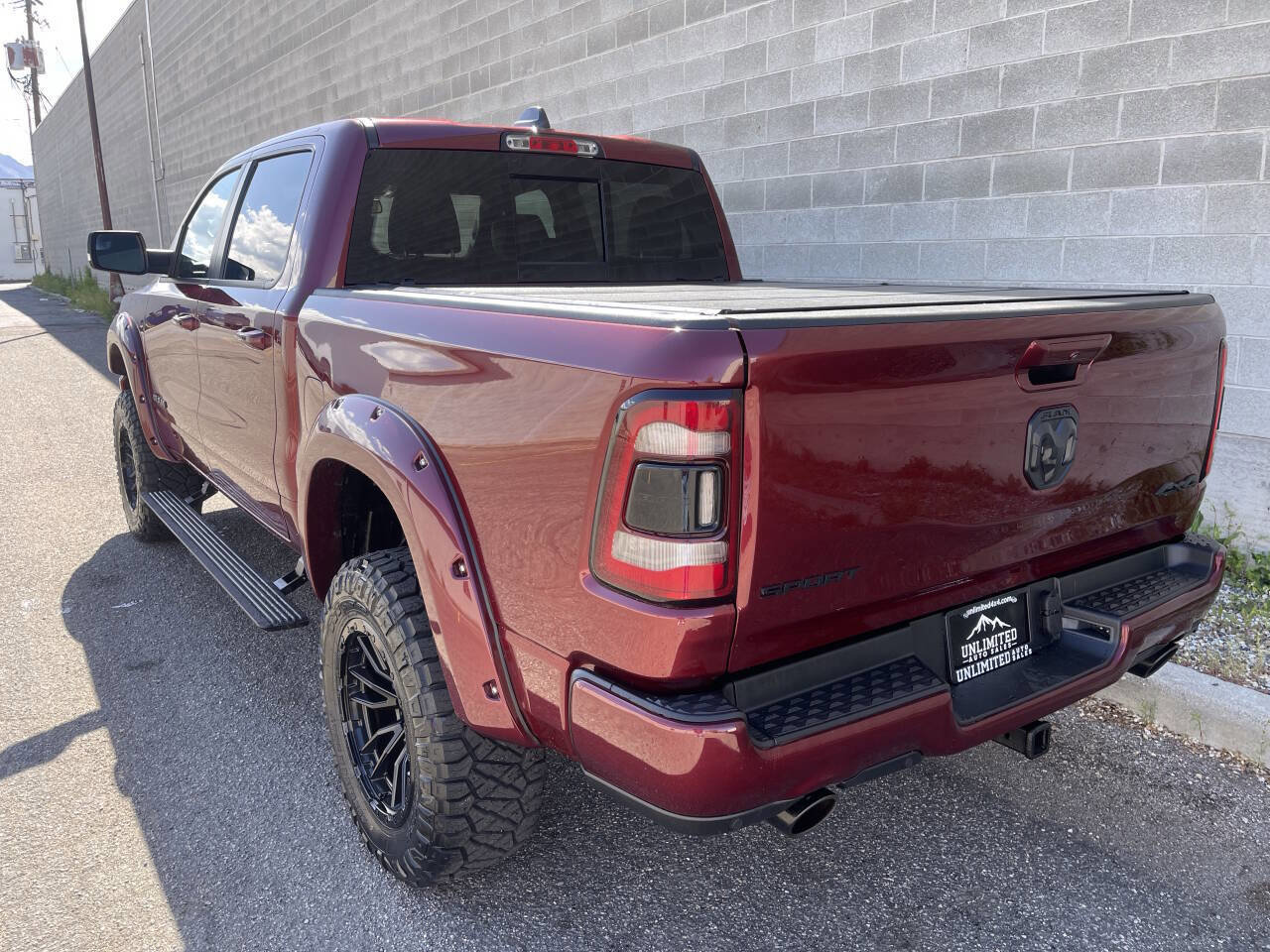 Used 2020 RAM 1500 Sport w/ Level 2 Equipment Goup w/2_L AWD/4WD image 29
