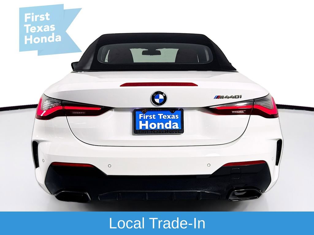 Used 2024 BMW M440i Convertible w/ Premium Package image 7