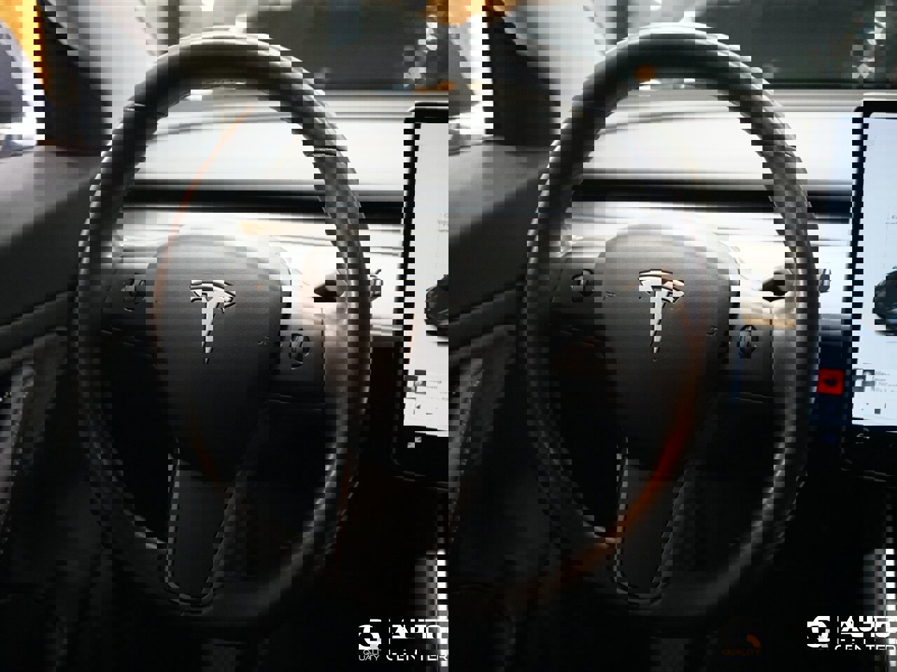 Used 2018 Tesla Model 3 Long Range image 16