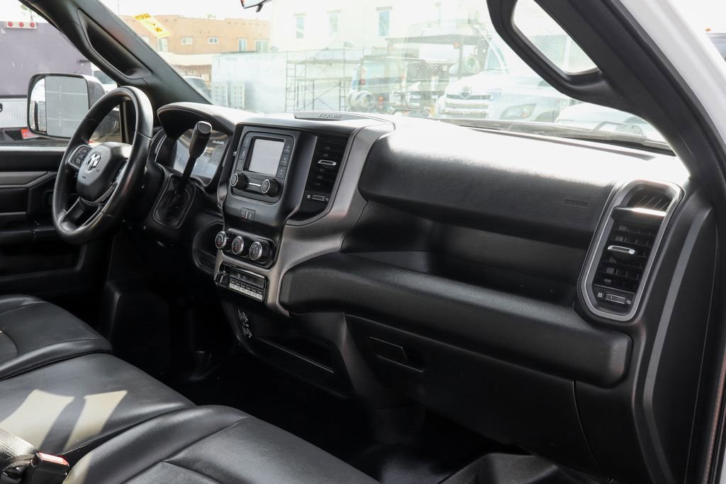 Used 2022 RAM 5500 Tradesman image 33