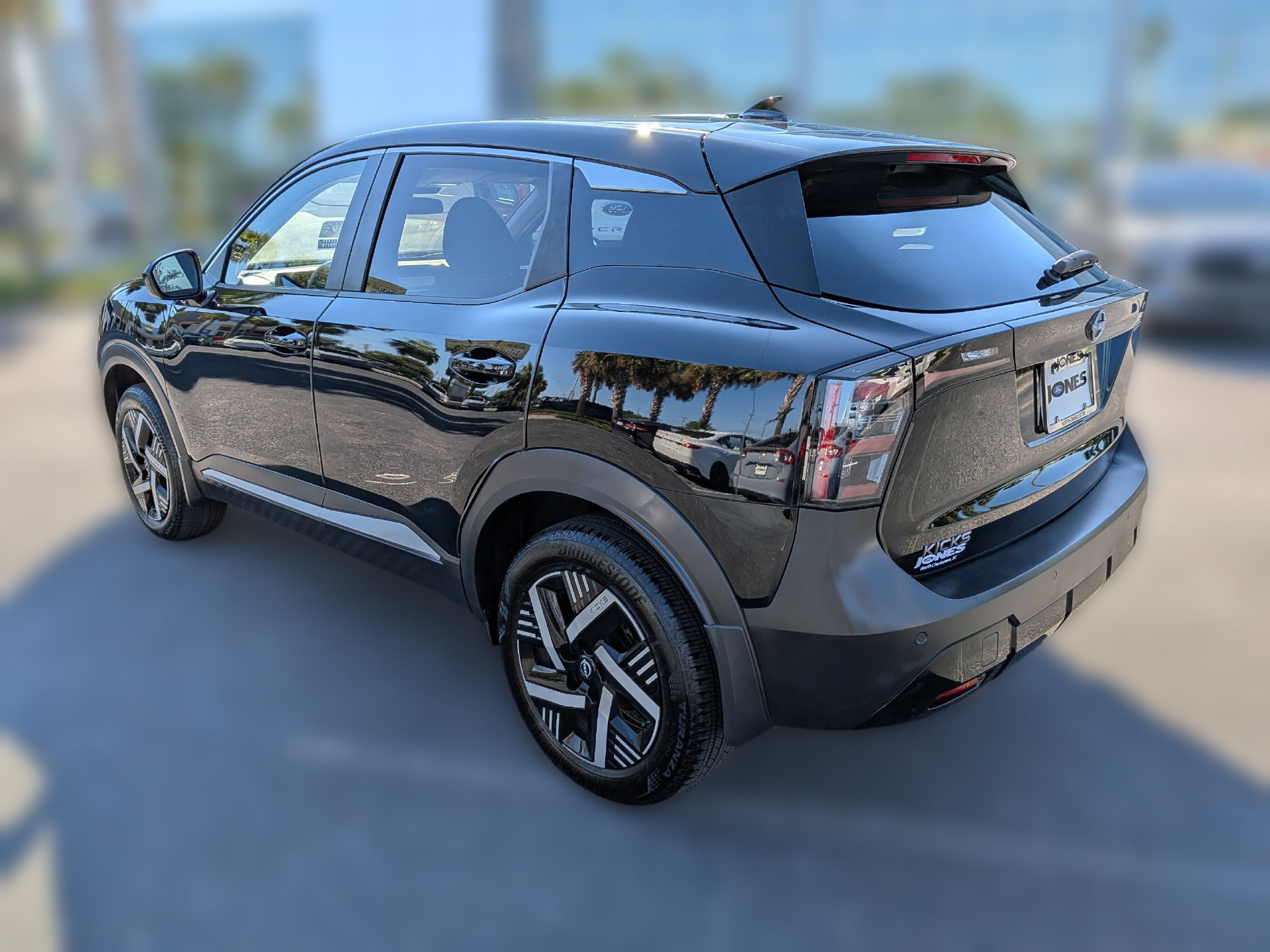 Used 2025 Nissan Kicks SV FWD image 6