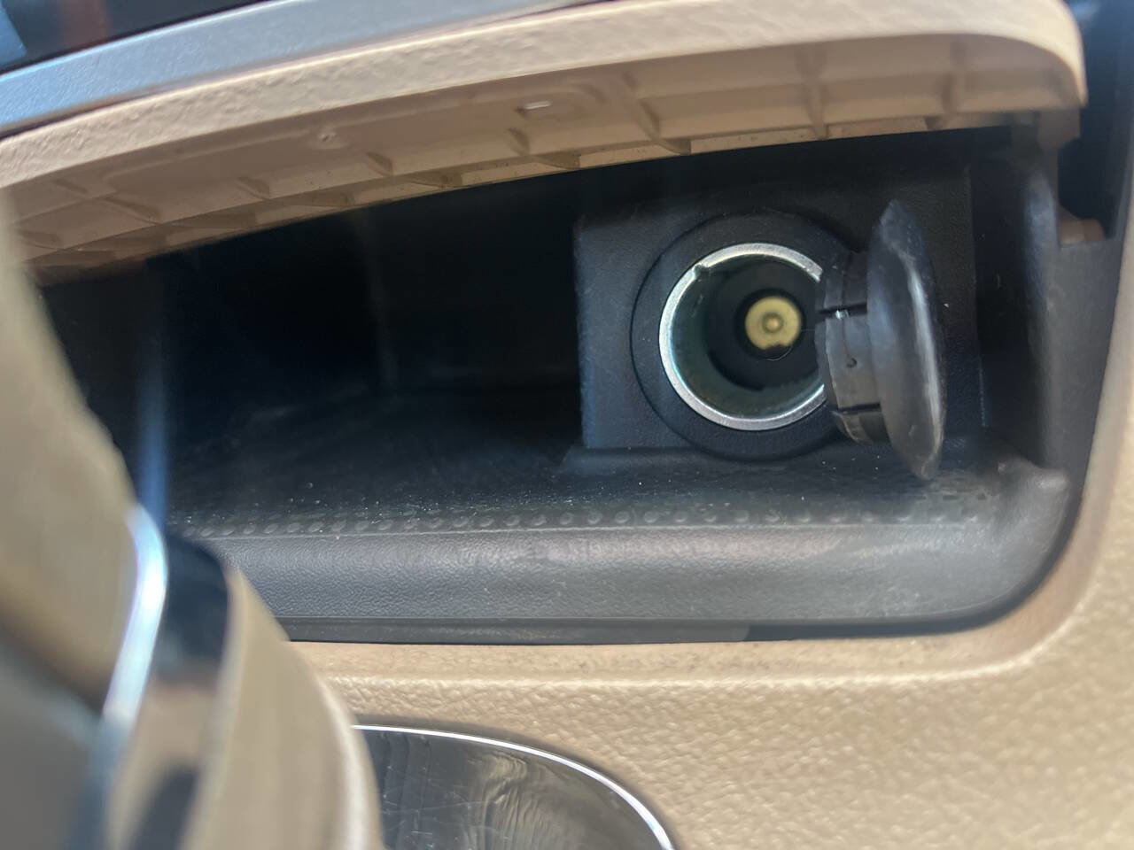 Used 2009 Chevrolet Malibu LTZ w/ HFV6 Engine Package image 20